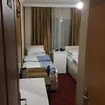 Ξενοδοχείο Paris 2*