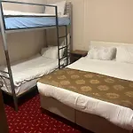 Ξενοδοχείο Paris 2*