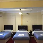 Ξενοδοχείο Paris 2*