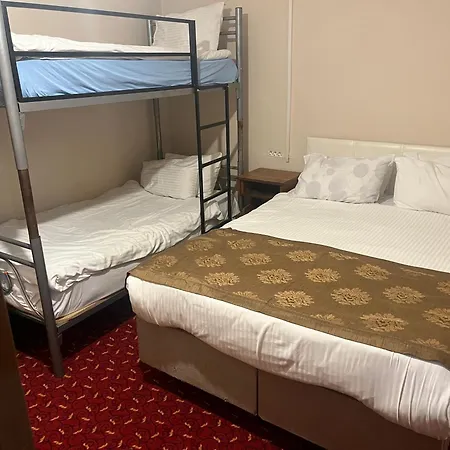 Hotel Paris 2*