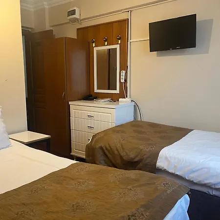 Paris Hotel