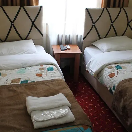 Hotel Paris 2*