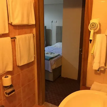 Hotel Paris 2*
